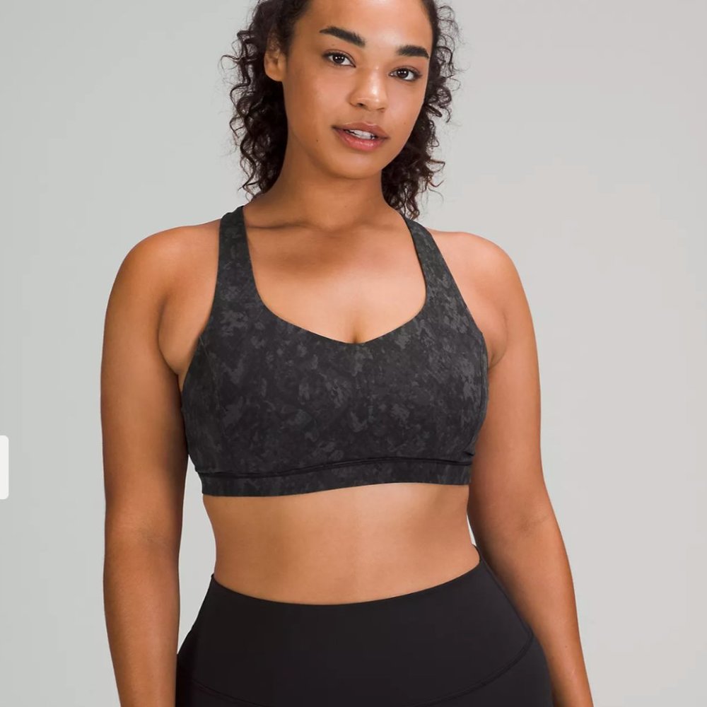 Lulu - NWOT - Free to Be Serene Sports Bra - Size 10